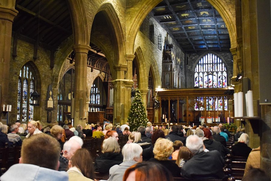 Light Up a Life at Halifax Minster - Overgate Hospice